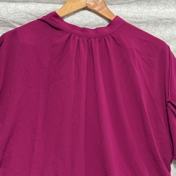 Woman pink/ pusha blouse size medium short sleeve - Picture 2 of 6